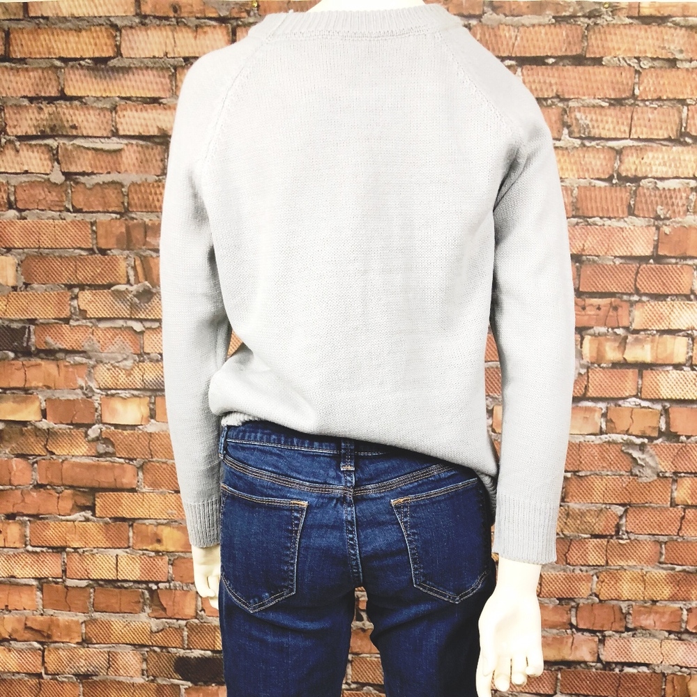 NWT 🎄 Grey with White Heart Sweater SZ M 🎄 - Picture 6 of 7